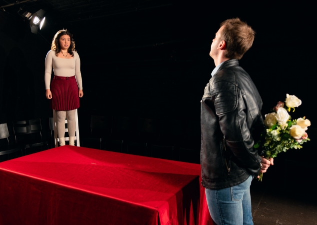 Tartuffe – jelenet a Kolibri Pince előadásából